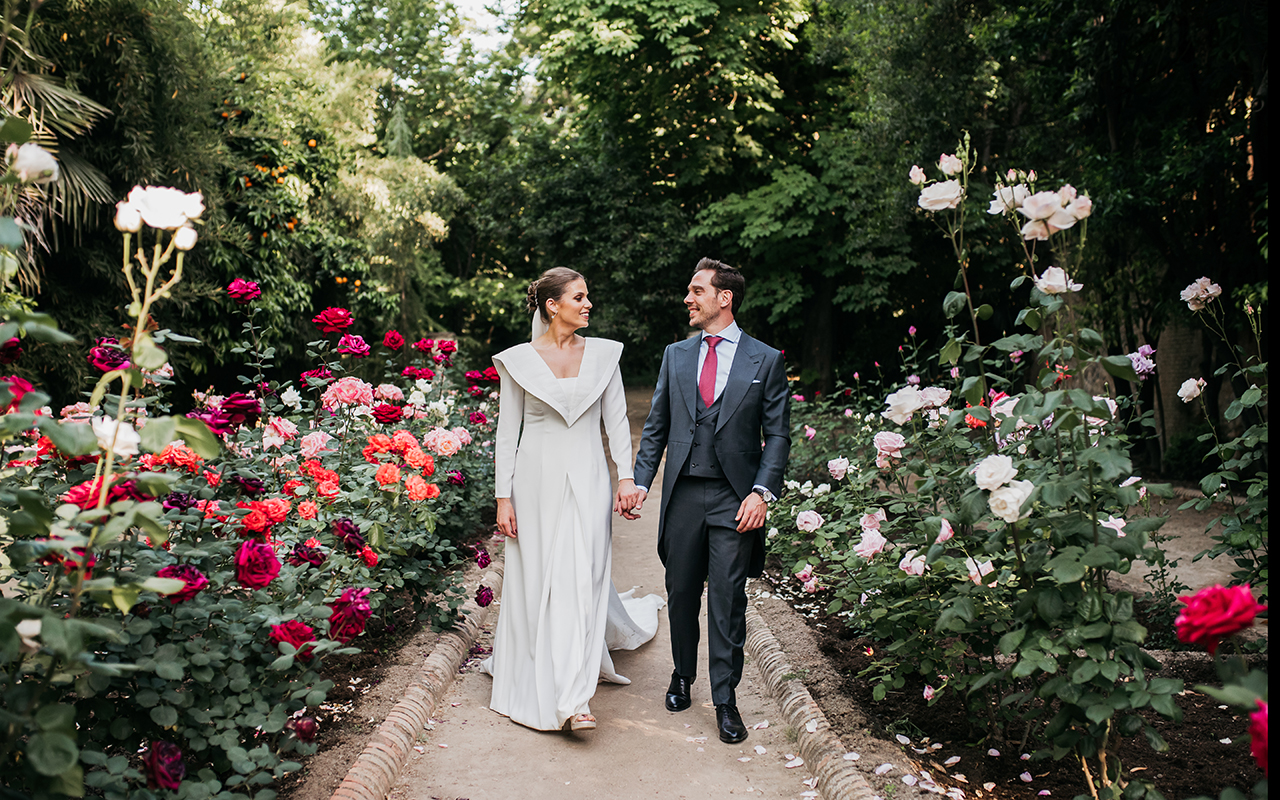 intimate wedding in Carmen de los Mártires Granada